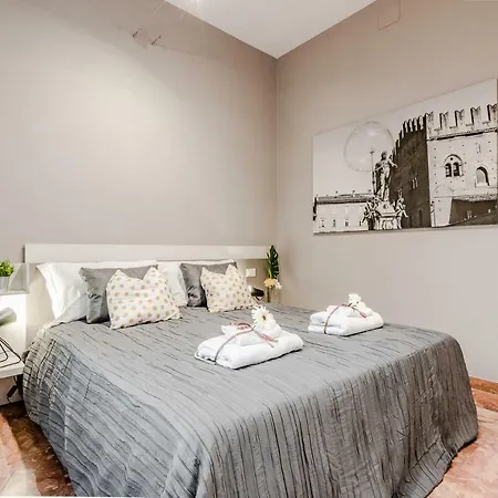 Ugo Bassi Apartament *