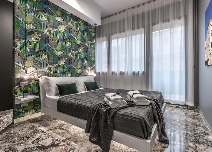 Ugo Bassi Apartment *